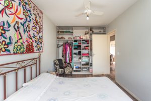 Apartamento à venda com 71m², 2 dormitórios, 1 vaga, no bairro Tristeza em Porto Alegre