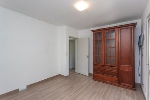 Apartamento à venda com 64m², 2 dormitórios, 1 suíte, 2 vagas, no bairro Camaquã em Porto Alegre