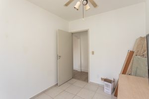 Apartamento à venda com 64m², 2 dormitórios, 1 suíte, 2 vagas, no bairro Camaquã em Porto Alegre