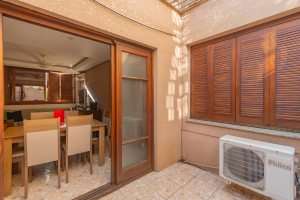 Casa à venda com 244m², 4 dormitórios, 1 suíte, 3 vagas, no bairro Vila Assunção em Porto Alegre