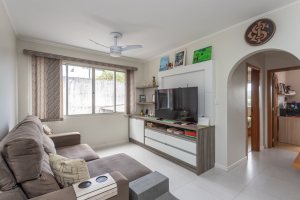 Apartamento à venda com 75m², 2 dormitórios, no bairro Cristal em Porto Alegre