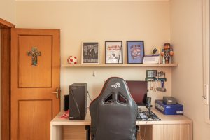 Apartamento à venda com 75m², 2 dormitórios, no bairro Cristal em Porto Alegre