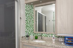 Apartamento à venda com 75m², 2 dormitórios, no bairro Cristal em Porto Alegre