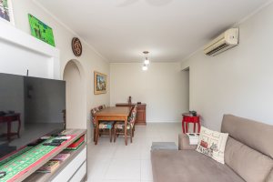 Apartamento à venda com 75m², 2 dormitórios, no bairro Cristal em Porto Alegre