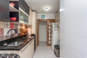 Apartamento à venda com 75m², 2 dormitórios, no bairro Cristal em Porto Alegre