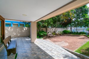 Apartamento à venda com 75m², 2 dormitórios, no bairro Cristal em Porto Alegre