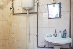 Casa à venda com 174m², 3 dormitórios, 1 suíte, 2 vagas, no bairro Cristal em Porto Alegre