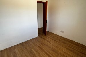 Casa à venda com 102m², 3 dormitórios, 2 vagas, no bairro Hípica em Porto Alegre