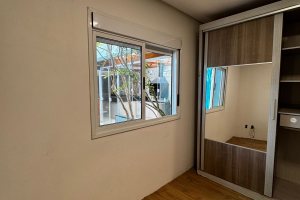 Casa à venda com 102m², 3 dormitórios, 2 vagas, no bairro Hípica em Porto Alegre