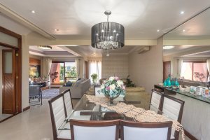 Casa em Condomínio à venda com 385m², 3 dormitórios, 1 suíte, 2 vagas, no bairro Cristal em Porto Alegre