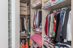 Casa em Condomínio à venda com 385m², 3 dormitórios, 1 suíte, 2 vagas, no bairro Cristal em Porto Alegre