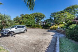 Casa em Condomínio à venda com 498m², 3 dormitórios, 1 suíte, 6 vagas, no bairro Cavalhada em PORTO ALEGRE