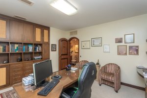 Casa em Condomínio à venda com 498m², 3 dormitórios, 1 suíte, 6 vagas, no bairro Cavalhada em PORTO ALEGRE