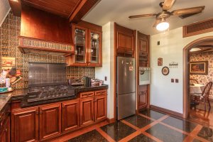 Casa em Condomínio à venda com 498m², 3 dormitórios, 1 suíte, 6 vagas, no bairro Cavalhada em PORTO ALEGRE