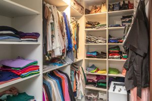 Casa à venda com 206m², 4 dormitórios, 1 suíte, 3 vagas, no bairro Espírito Santo em Porto Alegre