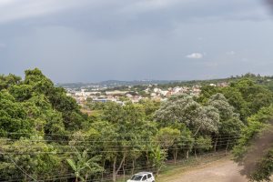 Casa à venda com 206m², 4 dormitórios, 1 suíte, 3 vagas, no bairro Espírito Santo em Porto Alegre