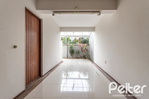 Casa em Condomínio à venda com 189m², 3 dormitórios, 1 suíte, 2 vagas, no bairro Ipanema em Porto Alegre