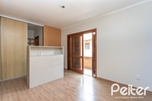 Casa em Condomínio à venda com 189m², 3 dormitórios, 1 suíte, 2 vagas, no bairro Ipanema em Porto Alegre