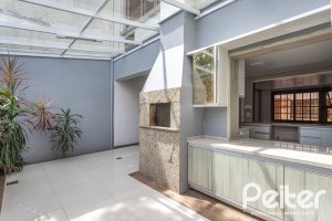 Casa em Condomínio à venda com 189m², 3 dormitórios, 1 suíte, 2 vagas, no bairro Ipanema em Porto Alegre