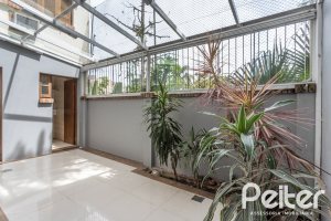 Casa em Condomínio à venda com 189m², 3 dormitórios, 1 suíte, 2 vagas, no bairro Ipanema em Porto Alegre