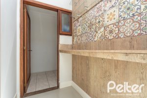 Casa em Condomínio à venda com 189m², 3 dormitórios, 1 suíte, 2 vagas, no bairro Ipanema em Porto Alegre