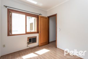 Casa em Condomínio à venda com 189m², 3 dormitórios, 1 suíte, 2 vagas, no bairro Ipanema em Porto Alegre