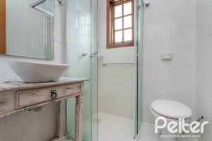 Casa em Condomínio à venda com 189m², 3 dormitórios, 1 suíte, 2 vagas, no bairro Ipanema em Porto Alegre