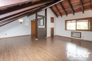 Casa em Condomínio à venda com 189m², 3 dormitórios, 1 suíte, 2 vagas, no bairro Ipanema em Porto Alegre