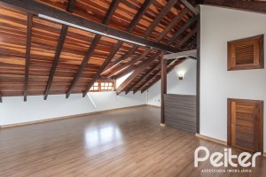 Casa em Condomínio à venda com 189m², 3 dormitórios, 1 suíte, 2 vagas, no bairro Ipanema em Porto Alegre