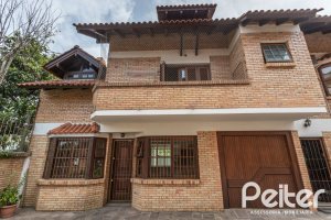 Casa em Condomínio à venda com 189m², 3 dormitórios, 1 suíte, 2 vagas, no bairro Ipanema em Porto Alegre