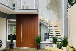 Casa em Condomínio à venda com 330m², 4 dormitórios, 3 suítes, 4 vagas, no bairro Hipica em PORTO ALEGRE