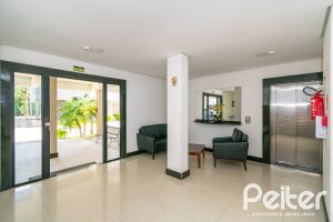 Apartamento à venda com 71m², 3 dormitórios, 1 suíte, 1 vaga, no bairro Cristal em PORTO ALEGRE