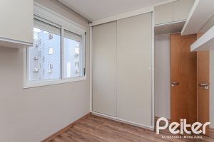 Apartamento à venda com 71m², 3 dormitórios, 1 suíte, 1 vaga, no bairro Cristal em PORTO ALEGRE