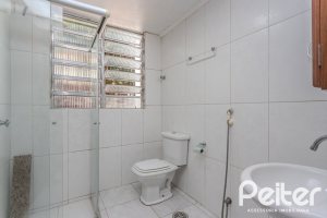 Casa à venda com 175m², 3 dormitórios, 1 suíte, 4 vagas, no bairro Vila Conceição em Porto Alegre