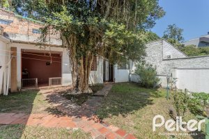 Casa à venda com 175m², 3 dormitórios, 1 suíte, 4 vagas, no bairro Vila Conceição em Porto Alegre