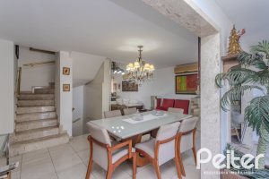 Casa em Condomínio à venda com 201m², 3 dormitórios, 1 suíte, 2 vagas, no bairro Tristeza em PORTO ALEGRE
