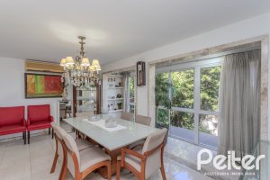 Casa em Condomínio à venda com 201m², 3 dormitórios, 1 suíte, 2 vagas, no bairro Tristeza em PORTO ALEGRE