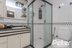 Casa em Condomínio à venda com 201m², 3 dormitórios, 1 suíte, 2 vagas, no bairro Tristeza em PORTO ALEGRE