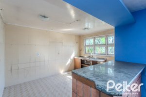 Casa em Condomínio à venda com 201m², 3 dormitórios, 1 suíte, 2 vagas, no bairro Tristeza em PORTO ALEGRE