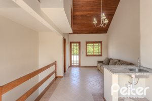 Casa à venda com 158m², 3 dormitórios, 1 suíte, 2 vagas, no bairro Tristeza em Porto Alegre