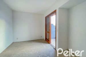 Casa em Condomínio à venda com 97m², 3 dormitórios, 1 suíte, 2 vagas, no bairro Espírito Santo em Porto Alegre
