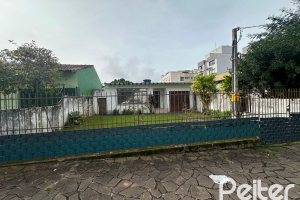 Terreno à venda com 605m², no bairro Cristal em Porto Alegre