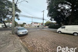 Terreno à venda com 605m², no bairro Cristal em Porto Alegre