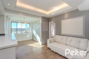 Cobertura à venda com 172m², 3 dormitórios, 1 suíte, 2 vagas, no bairro Tristeza em PORTO ALEGRE