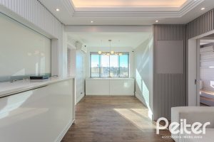 Cobertura à venda com 172m², 3 dormitórios, 1 suíte, 2 vagas, no bairro Tristeza em PORTO ALEGRE