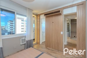Cobertura à venda com 172m², 3 dormitórios, 1 suíte, 2 vagas, no bairro Tristeza em PORTO ALEGRE