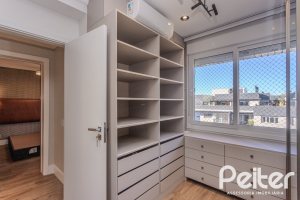Cobertura à venda com 172m², 3 dormitórios, 1 suíte, 2 vagas, no bairro Tristeza em PORTO ALEGRE