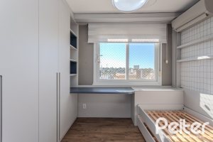 Cobertura à venda com 172m², 3 dormitórios, 1 suíte, 2 vagas, no bairro Tristeza em PORTO ALEGRE