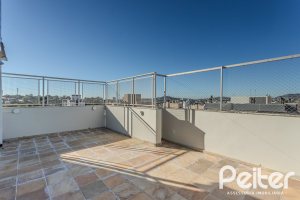 Cobertura à venda com 172m², 3 dormitórios, 1 suíte, 2 vagas, no bairro Tristeza em PORTO ALEGRE