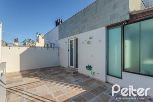 Cobertura à venda com 172m², 3 dormitórios, 1 suíte, 2 vagas, no bairro Tristeza em PORTO ALEGRE